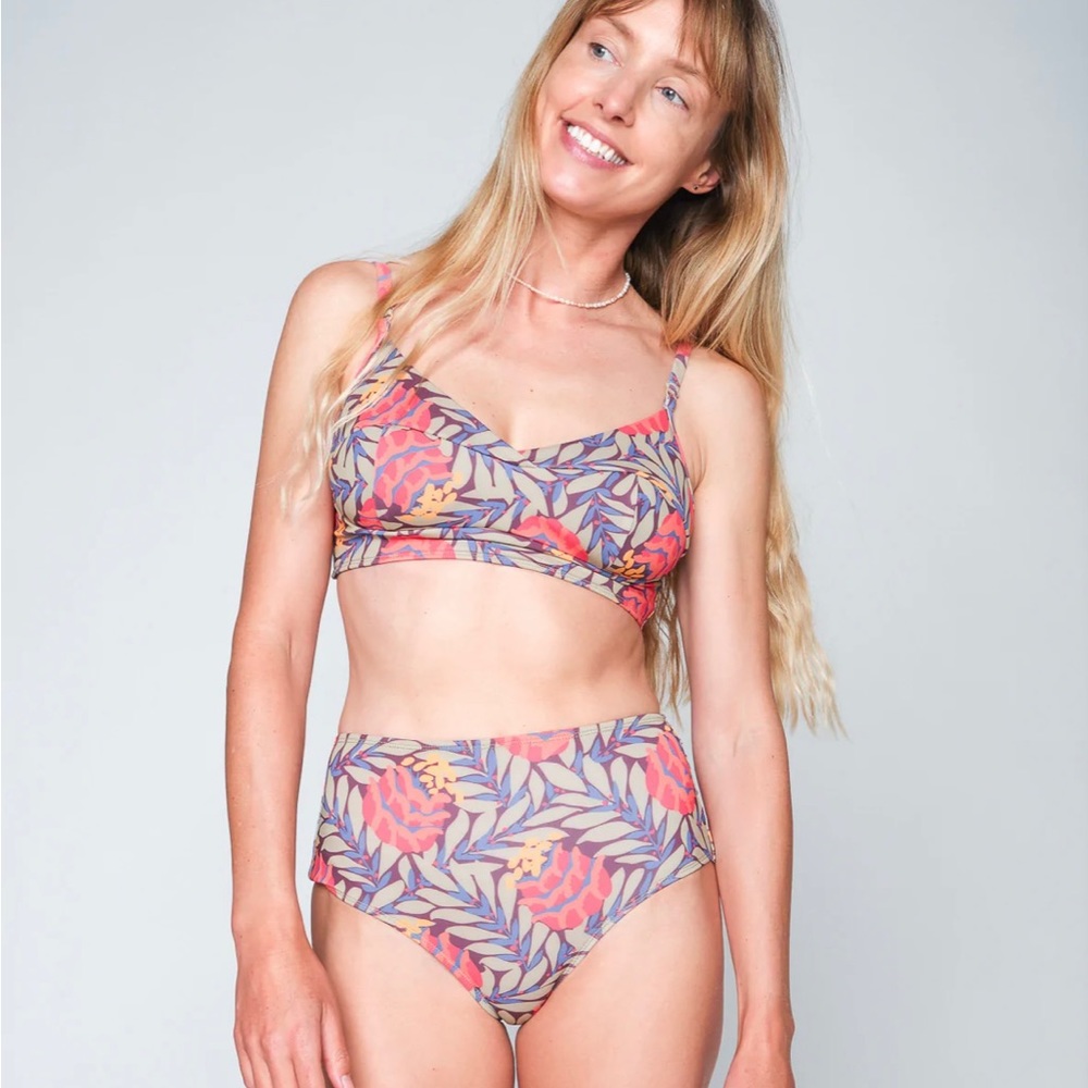 NWT! Seea Soleil Bikini Top and Bottom - Genoa